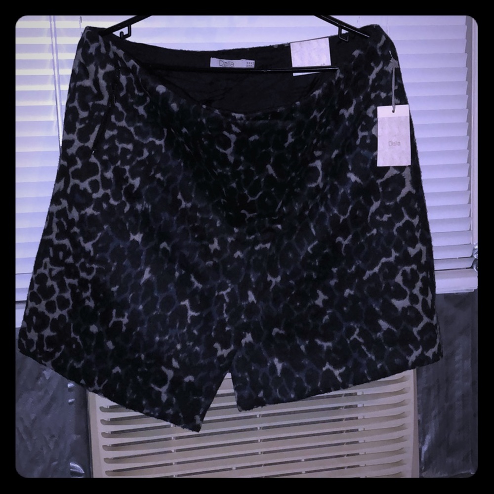 Dalia short skirt
